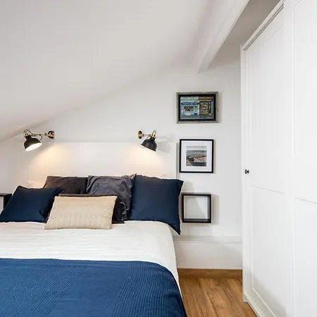 Lapa 3Bdr Duplex W/ Balcony By Lovelystay Lisbon Exterior photo