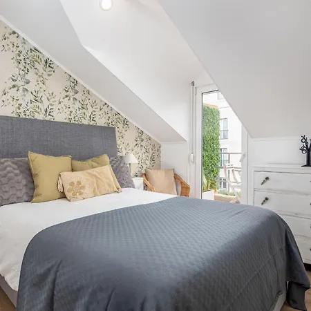 Lapa 3Bdr Duplex W/ Balcony By Lovelystay Lisbon Exterior photo